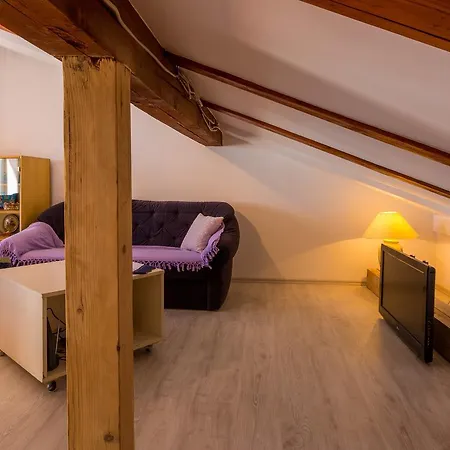 Apartment Apartman Weitzenfeld Selce