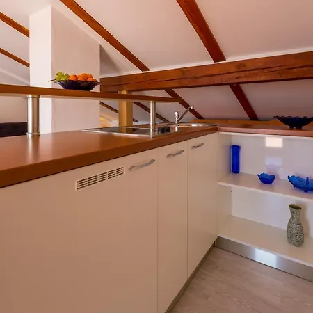Apartment Apartman Weitzenfeld Selce